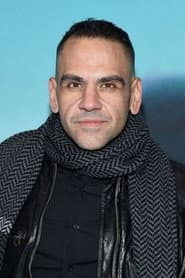 Dominic Colรณn